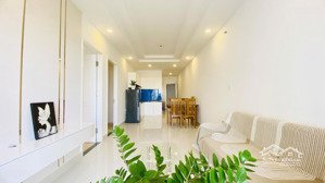 bán căn 2 phòng cc vũng tàu melody, full nội thất đẹp, sổ hồng . giá 3.3 tỷ . lh e yến 