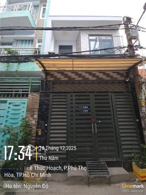 nhà đẹp ở ngay hẻm 6m thông đường lê thúc hoạch 2 tầng - 3pn chỉ 6t45