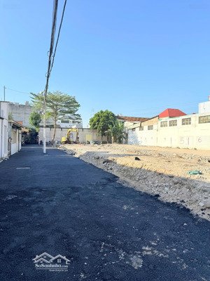 góc 2mt trương vĩnh ký - nguyễn bá tòng ( 3,5x12m) nhà cấp 4. vị trí cực đẹp.giá 10,8 tỷ