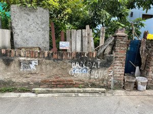 bán đất giao tất a 40m đường ô tô giá 2,7 tỷ