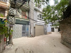 bán nhà dân xây-an dương vương-phú thượng-tây hồ-ôtô 2,5t vào nhà-cạnh bt ciputra-kinh doanh-ngõ th