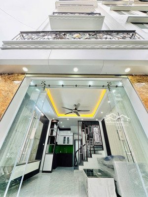 bán nhà phố vĩnh hưng - dtsd 36m2 - 5 tầng 1 tum - 3 phòng ngủ rộng - 30m ra oto