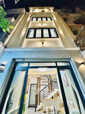 bán ghấp nhà đ.tô hiến thành, quận 10 giá 4,7 tỷ/ 74 m2, vạn hạnh mall chưa tới 5 phút,hđ thuê 25t