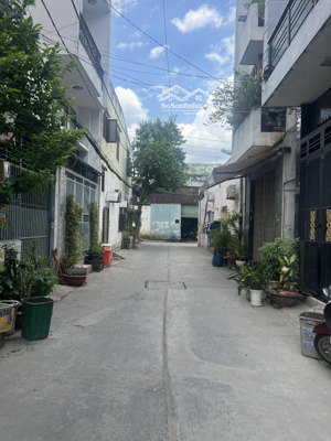 cận tết bán gấp nhà mới 1 sẹc gò xoài, ngang 5m, 90m2, chỉ hơn 50tr/m2, shr, hc đủ, thiện chí