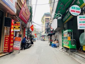 bán gấp mảnh đất lô góc tặng nhà 3 tầng 120m2, mt 9,3m giảm còn 19 tỷ