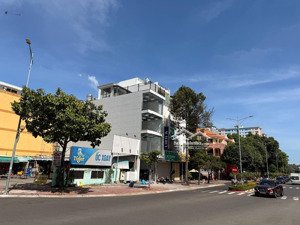 bán nhà mặt tiền nguyễn thái học p. 7 tp. vt 90m2, trệt 4 tầng