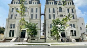 hạ 15 tỷ bán gấp, biệt thự góc 2mt trương văn bang view công viên, 26 x 20, 415.3m2, chỉ 70 tỷ bán