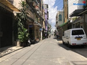 bán gấp nhà lạc long quân gần chợ tân bình dt: 110m2, giá 12 tỷ, phường 11, quận tân bình
