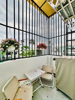 nhà mới btct 4 tầng gần mặt tiền cmt8 q.10 chỉ 3,85 tỷ