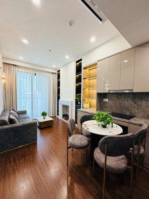 1n+ view hồ siêu hot - tòa m2 tầng trung full đồ, view đb 42m có sổ - giá net 3 tỷ 810