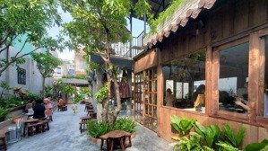 hiếm! cafe sân vườn - cho thuê nhà mặt phố nguyễn phong sắc - dt 60m2 + 140m2 sân - mt 8m