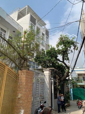 nhà đẹp 2 tầng kiên cố, 92.5m, đường hoàng hoa thám-bình thạnh, 4pn, giảm sâu 1.5 tỷ chỉ còn 8.5 tỷ