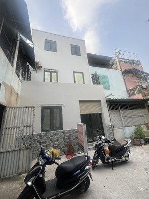 nhà nguyên căn hẻm xe tải 3 tầng phan huy ích 4 phòng ngủ chỉ 12 tr/th