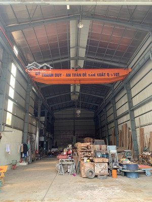 cho thuê kho xưởng đẹp mặt đường đê vân phúc, vân nam huyện phúc thọ, hn. dt 720m. lh 