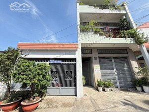 mặt tiền ngay tô hiệu tân phú - xe hơi đỗ cửa - 100m2 - ngang 5m rộng thoáng - nhà mua ở liền