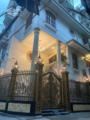 nhà lô góc đẹp đường xuân diệu, tây hồ, dt100m2, 5 tầng, thang máy, full nội thất, mặt tiền 9,50m.