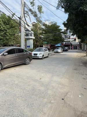 bán đất lô góc gần cầu thăng long,diện tích 48,6m2 - kinh doanh tốt, giá chỉ 5,88 tỷ