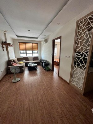 bán gấp - bác em cần bán nhanh căn 2 ngủ toà ct1 thái hà giá công khai 6,290 tỷ có thương lượng