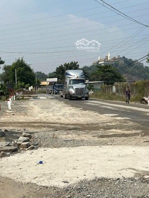 chính chủ bán đất ở tân vạn gần ql1k đường 22m ko cấm cont. dt 1000m2. đi đồng nai, tphcm thuận lợi