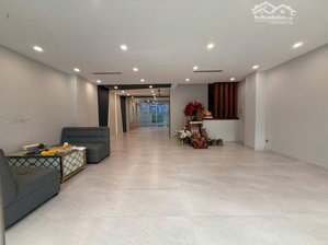 giá thuê tốt nhất nguyên căn shophouse nguyễn cơ thạch sala 5 tầng, 700m2 giá thuê 200 triệu