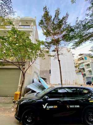 bán gấp lô đất đẹp sau lưng cafe lộc vừng quốc lộ 13. dt 60m2 shr full thổ cư - kdc sầm uất.