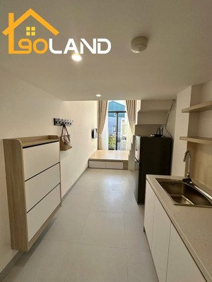 1 siêu phẩm ngay tại dương quảng hàm, cg. căn phòng thiết kế nội thất siêu xịn rộng rãi thoáng mát