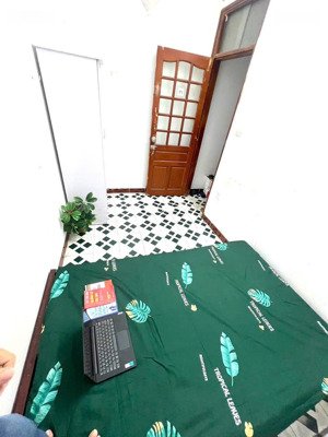 cho thuê phòng trọ ngõ 530 thụy khuê, tây hồ giá 2.4tr/tháng