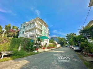 vị trí đỉnh ngay gigamall phạm văn đồng, gần sông 420m2 (16x25) chỉ 26 tỷ