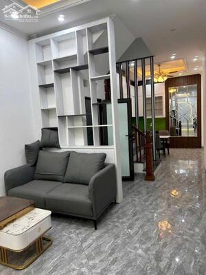 BÁN NHÀ ĐẠI TỪ, GẦN PHỐ GẦN Ô TÔ, 41M2 X 4 TẦNG, FULL NỘI THẤT, SỔ VUÔNG