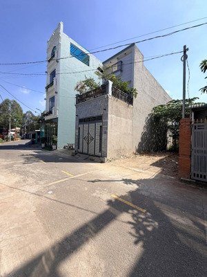 bán đất (dt: 77m2 - 4m x 19m) thổ cư 100% vị trí 2 đường bùi hữu nghĩa p.biên hoà. giá chỉ 2,850 tỷ