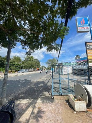 bán đất mặt tiền huỳnh tấn phát, dt 5x 20m, vị trí đẹp