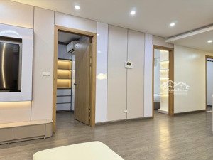 cần tiền bán gấp chung cư 24t hoàng đạo thuý, cầu giấy 162m 3n2w full nộithất 11,x tỷ lh0915394334