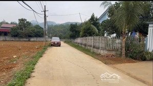 chỉ 185 triệu/ lô đất nền 250m2 full thổ cư đường mòn hồ chí minh khu cn thạch quảng ql 217b, ql45