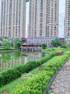 cần bán gấp bt song lập kđt an hưng, hà đông 240m2 x 4 tầng, sát hồ điều hoà, kinh doanh