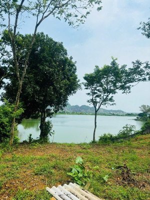 bán đất 6500m2 vew hồ đập miễu tại xã liên sơn, lương sơn, hòa bình, giá 5,5 triệu / m2