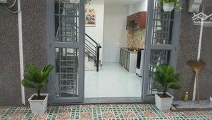 bán nhà q12, nhà 2 lầu, giá 1 tỷ 279 triệu