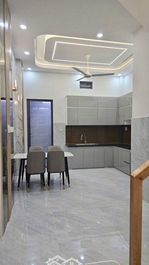 bán nhà 3 tầng sân thượng đường 160 tăng nhơn phú a - 57.6m2 - sổ hồng riêng
