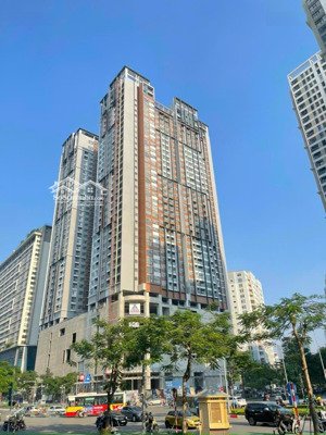 chính chủ bán nhanh căn 3 ngủ góc 144m2 tại brg lê văn lương