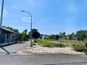 siêu phẩm cuối năm gần chợ phú hoà đông 13x10m giá 1tỷ2x sổ hồng riêng, full thổ, xây dựng ngay