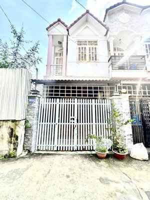 hót! bán đất tặng nhà 2 tầng 4x14m, giá chỉ 4.65 tỷ, hẻm xe hơi 1806 huỳnh tấn phát sát quận 7