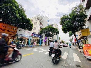 bán nhà mt hoàng hoa thám phía chợ. kinh doanh dt : 6,5x30m trệt 2 lầu nhà đang cho thuê 85tr/th