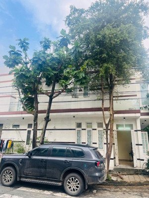 căn góc 2 mặt tiền 90m2; ngang 15m; đường 5.5m giá 10 tỷ; trung tâm thọ quang, sơn trà, đà nẵng