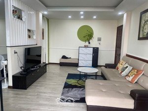 cho thuê căn hộ penthouse 105m2 ban công sân vườn sát chợ rạch ông quận 8 15tr/tháng