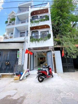 nhà khủng đường ôtô 6m an dương vương-q5.giá 3tỷ860. đang cho thuê 21tr. gần hồ bơi lam sơn