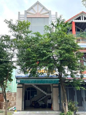 nhà 3 tầng số 72 đường 10m5 trần nguyên đán, hoà minh, liên chiểu. giá chỉ 7,9 tỷ. lh: 