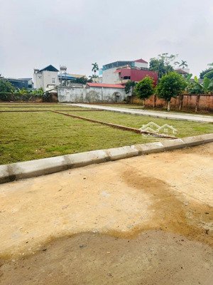 gấp chính chủ cần bán đất hòa lạc 100m2 full tc cách fpt và công nghệ cao chỉ vài mét. giá 3,8 tỷ