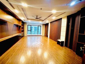 ngõ thông nông, gần phố sát lăng bác, hiếm. nhà đẹp full nt, oto đỗ cửa 55m2 5t mt 3,9m giá 18,5 tỷ