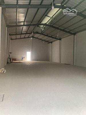 cho thuê xưởng kho mới 260m2 tân bình dĩ an đường xe công