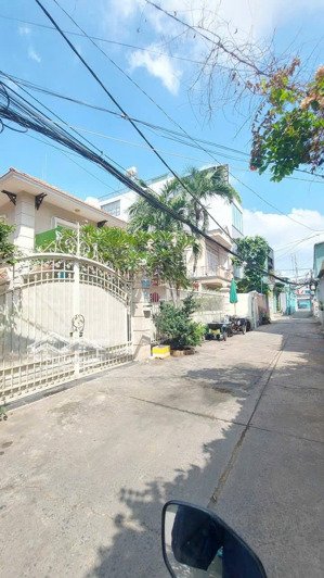 hẽm xe hơi 119 nguyễn thị thập bao rẻ 104tr/m2