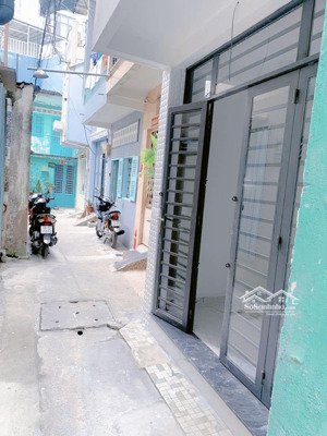 cho thuê nhà nguyên căn ở võ văn kiệt, cô giang, q1, hcm, 10 triệu, 46m2, 2pn, 1wc, mới xây